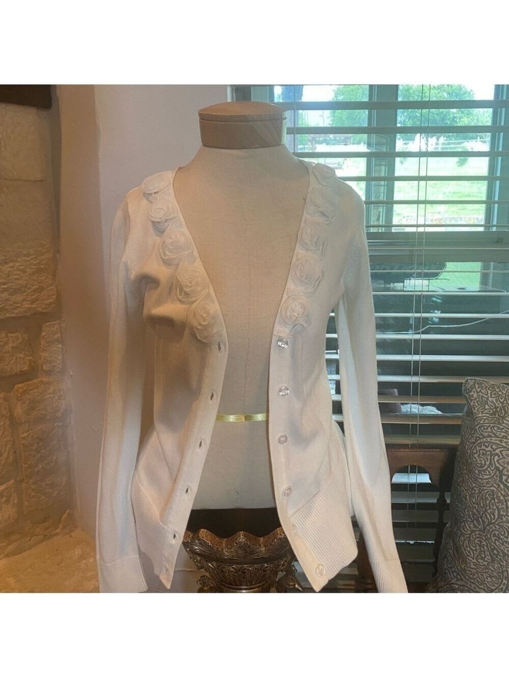 NWT AB Studio Cardigan sweater in White, size small 100%cotton - Picture 4 of 11